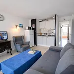 Sea View In Rincon De Loix- Free Parking, Pool, Wi-fi, New Air Conditioning Apartamento