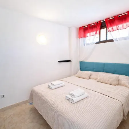 Apartmán Sea View In Rincon De Loix- Free Parking, Pool, Wi-fi, New Air Conditioning *